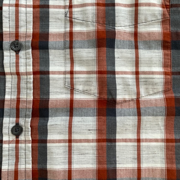 prAna short sleeve button down - 100% organic cotton - Picture 6 of 6